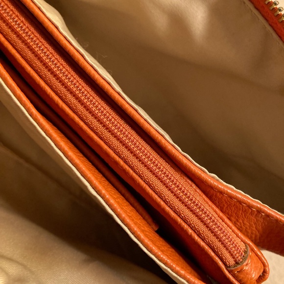 Persimmon orange supple textured leather casual bag with removable strap - Picture 12 of 16